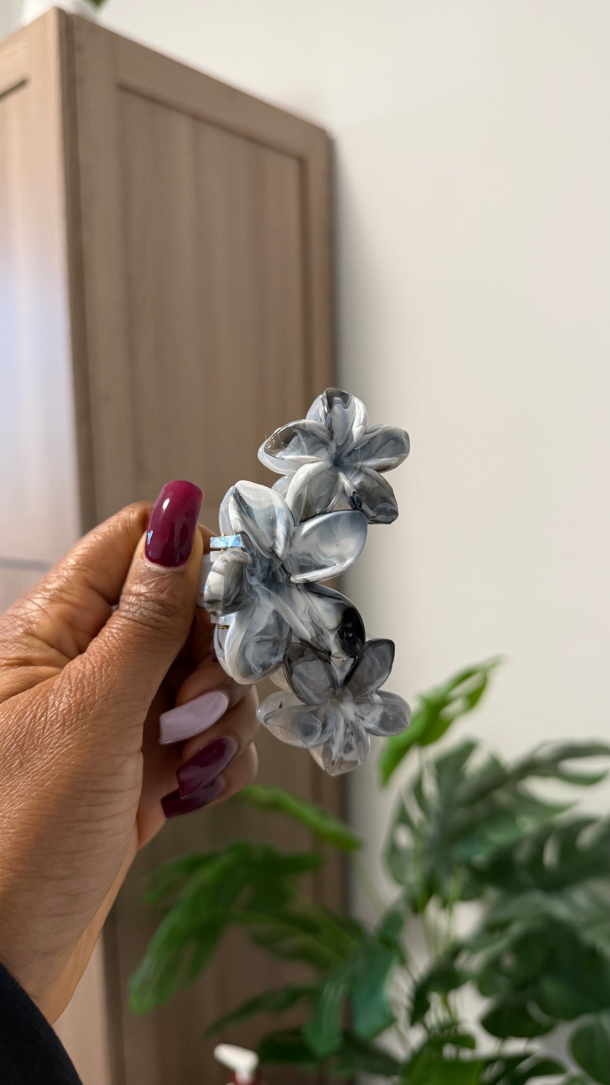 Fall claw clips